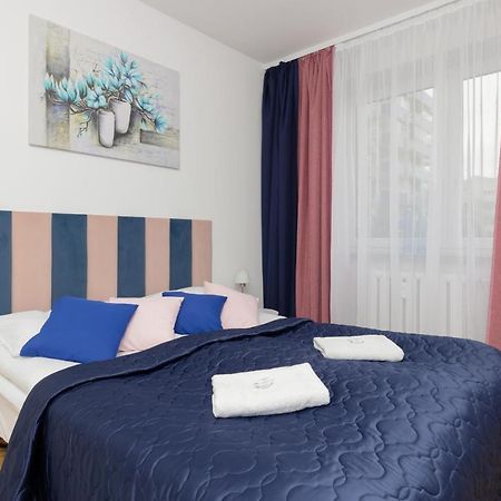 Family Apartment Bogatynska Bemowo By Noclegi Renters Varšava Exteriér fotografie