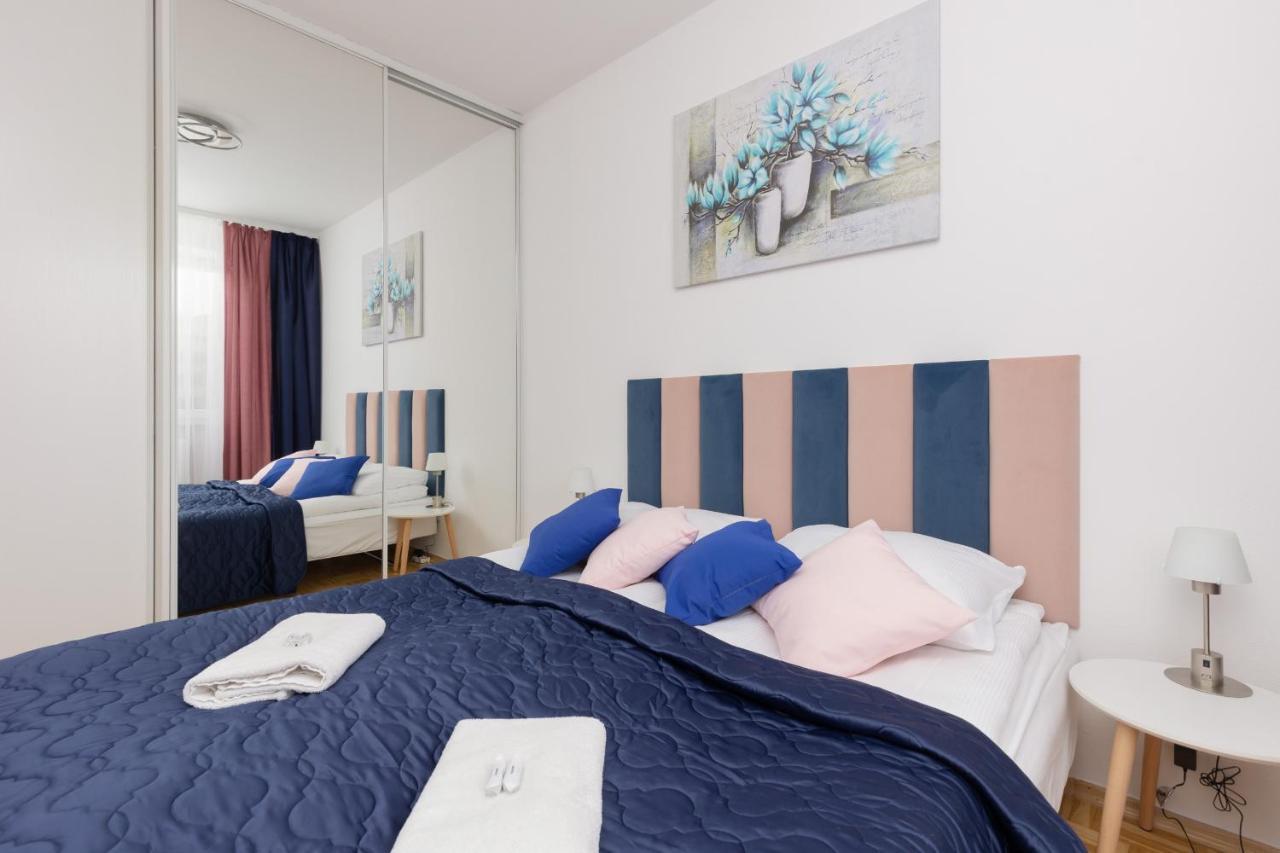 Family Apartment Bogatynska Bemowo By Noclegi Renters Varšava Exteriér fotografie